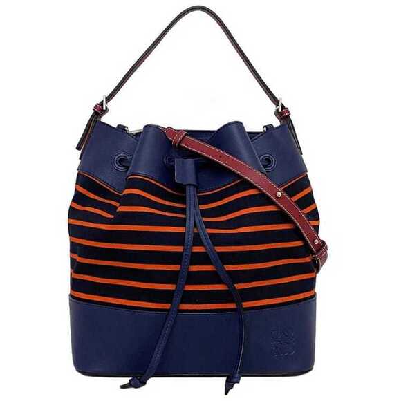 LOEWE Black Leather Shoulder Bag - Picture 1 of 10